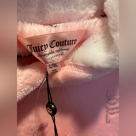 Juicy Couture Blanket Hoodie – Wearable Hooded Blanket Loungewear L/XL Pink NWT - Picture 6 of 8